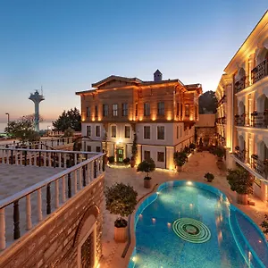 Seven Hills Palace & Estambul