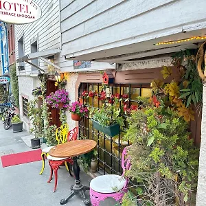 Hotel Rose Bouquets, Istanboel